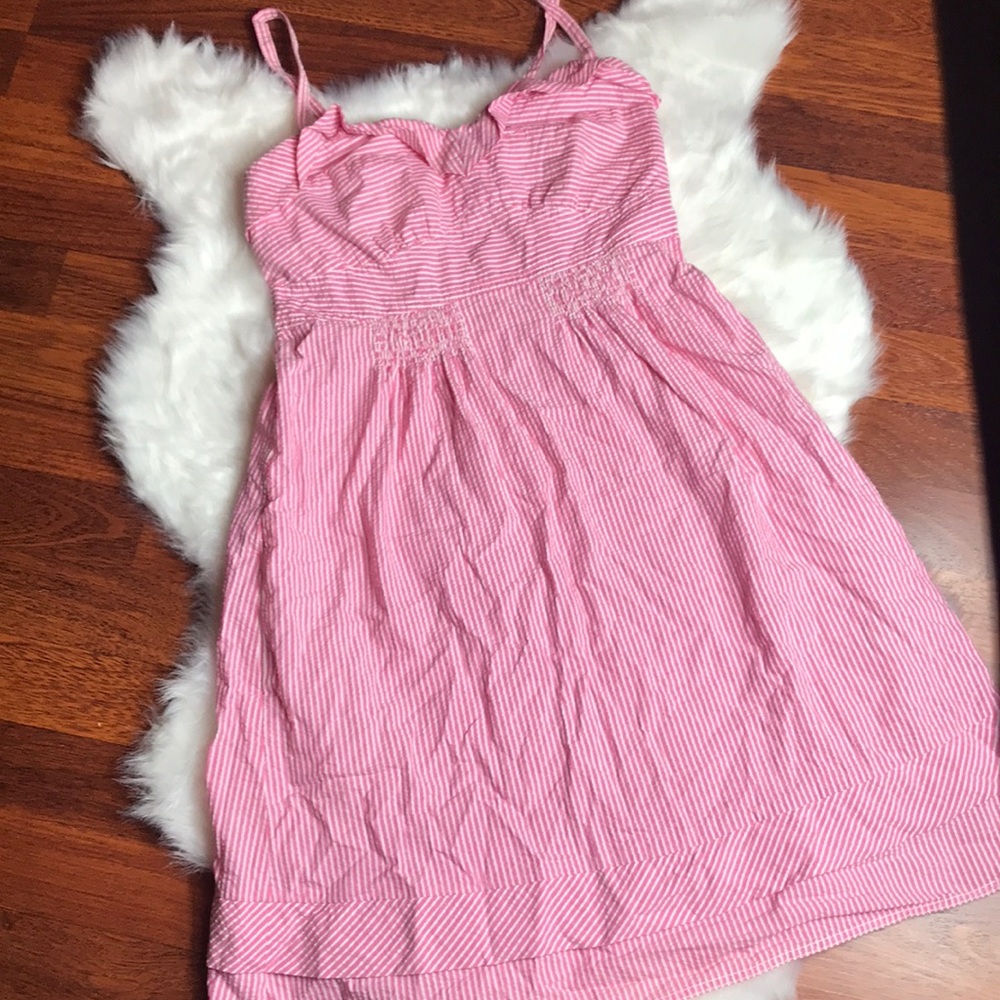 Adorable seersucker Dress w/ Pockets